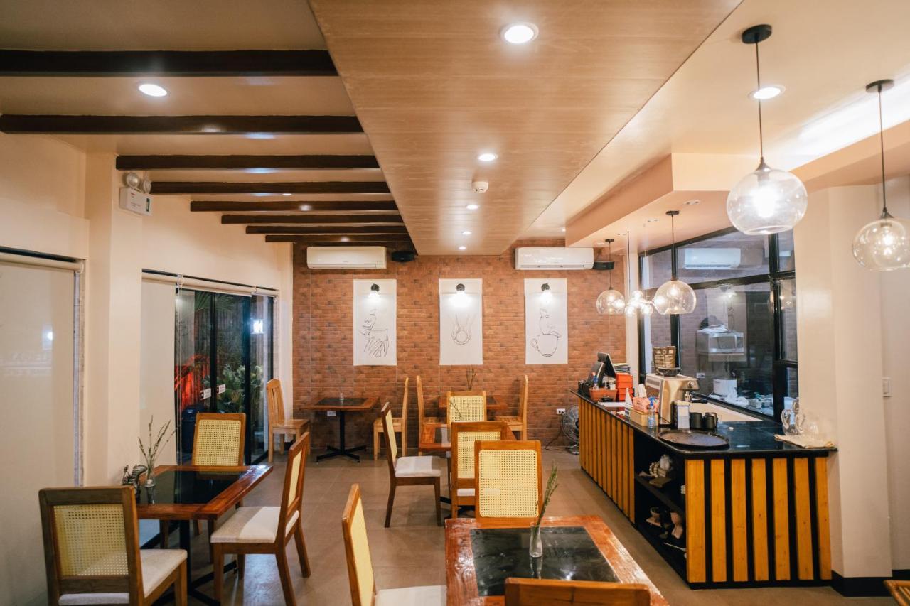 Marieli Suites Near Panglao International Airport Exteriör bild