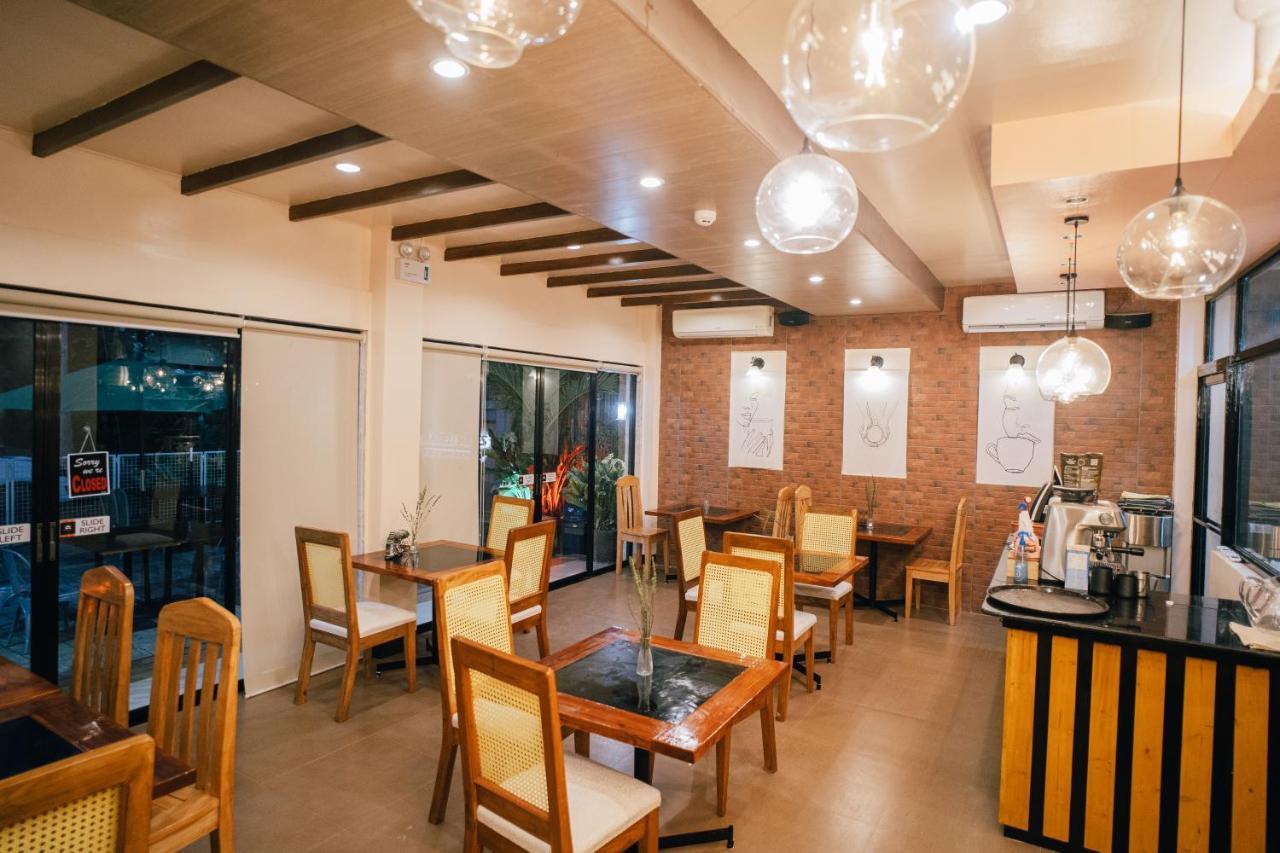 Marieli Suites Near Panglao International Airport Exteriör bild