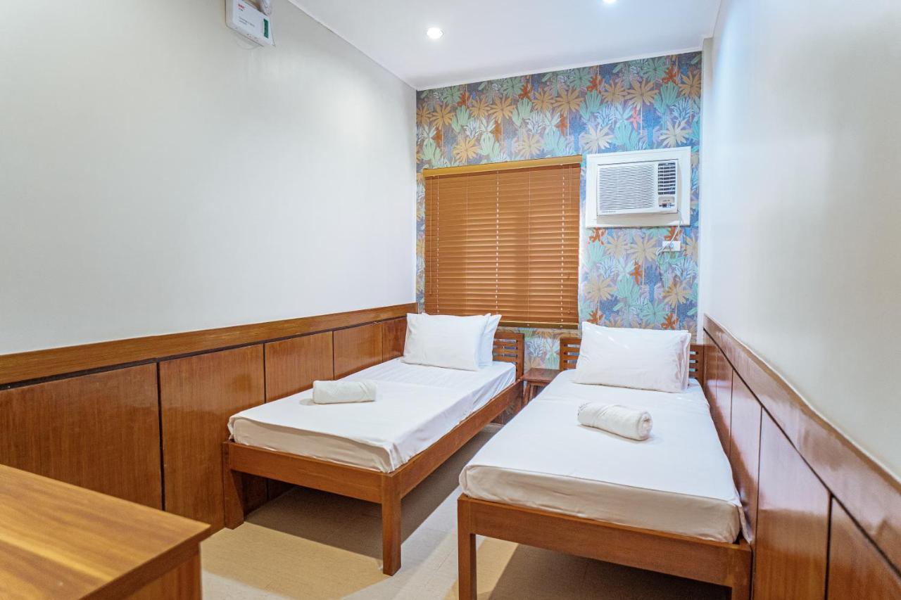Marieli Suites Near Panglao International Airport Exteriör bild