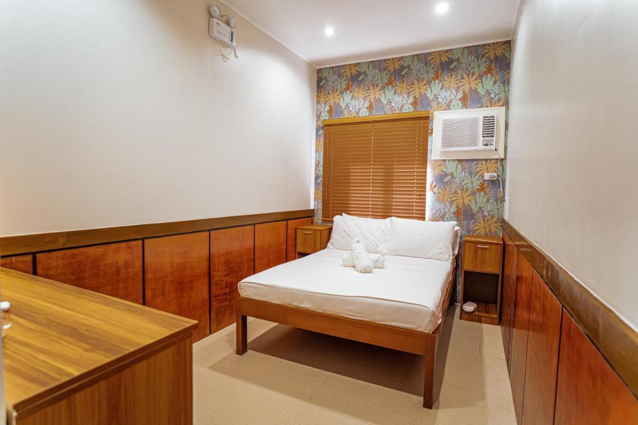 Marieli Suites Near Panglao International Airport Exteriör bild