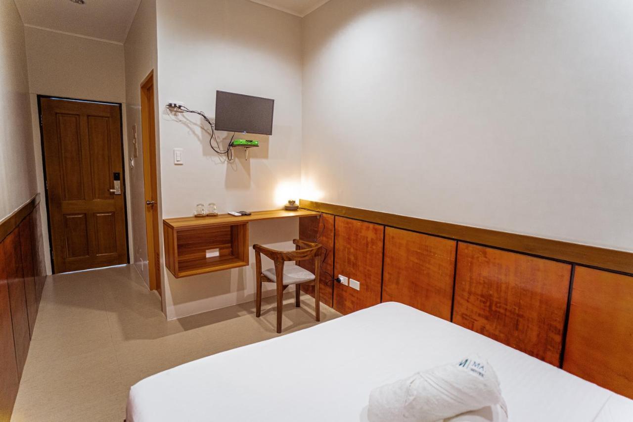 Marieli Suites Near Panglao International Airport Exteriör bild